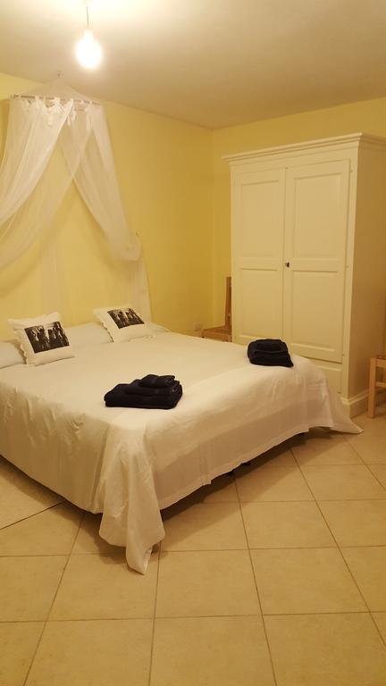 Borgo Degli Ulivi Depandance Villa คาโปแตร์รา ภายนอก รูปภาพ