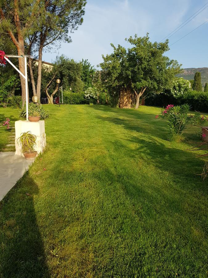 Borgo Degli Ulivi Depandance Villa คาโปแตร์รา ภายนอก รูปภาพ